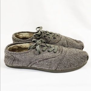 TOMS Wool & Fur Lined Classic Shoe Lace Up